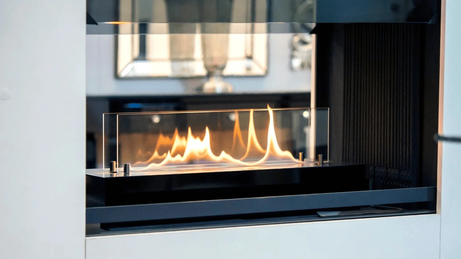 Gas fireplace